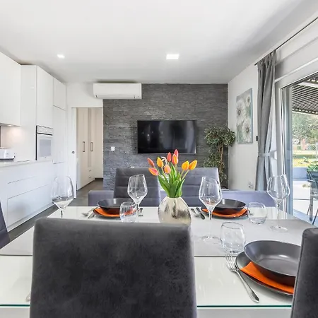 Pet Friendly In With Kitchen * 페로이