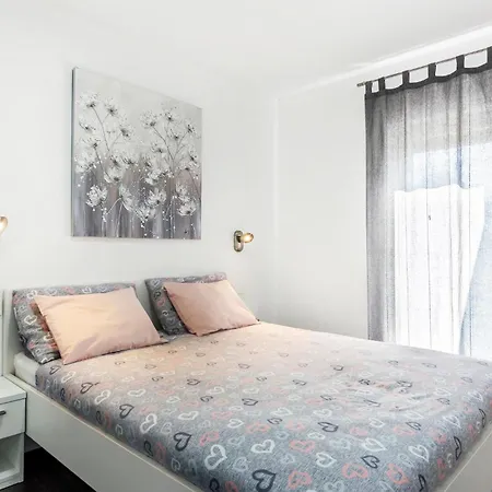 펜션 Pet Friendly In With Kitchen