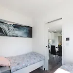 Cozy In With House Sea View פרוי